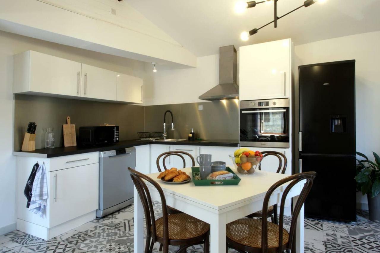 Les Gites De Laure - L'Or Vert, Appartement Avec Vue Sur Le Chateau, Parking Prive, Climatisation, Netflix, A 160 M De La Cite Medievale カルカソンヌ エクステリア 写真